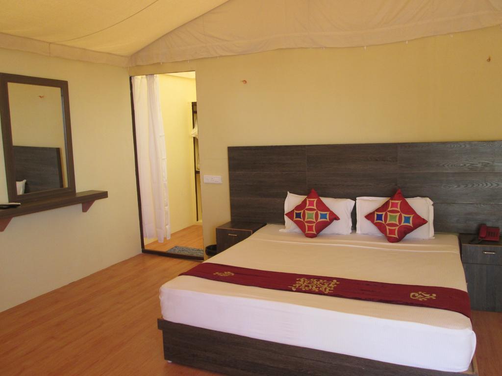The Ashok Beach Resort Ποντισερί Εξωτερικό φωτογραφία
