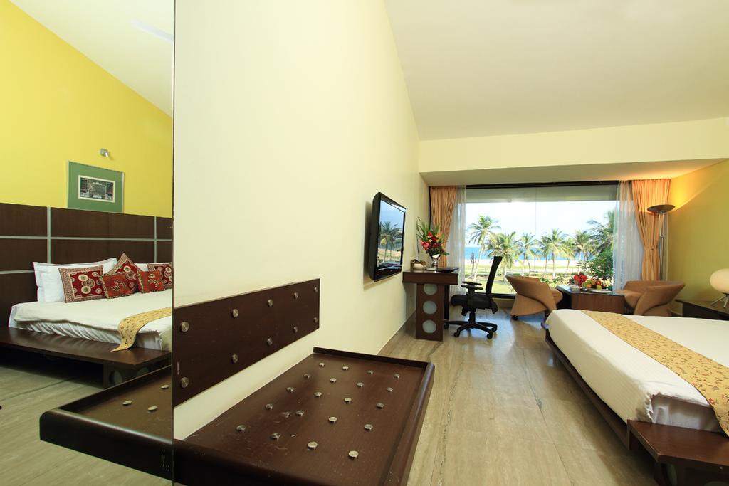The Ashok Beach Resort Ποντισερί Εξωτερικό φωτογραφία
