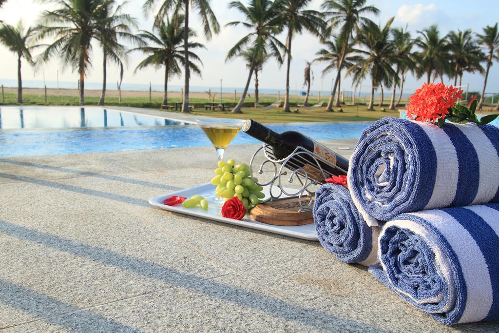 The Ashok Beach Resort Ποντισερί Εξωτερικό φωτογραφία