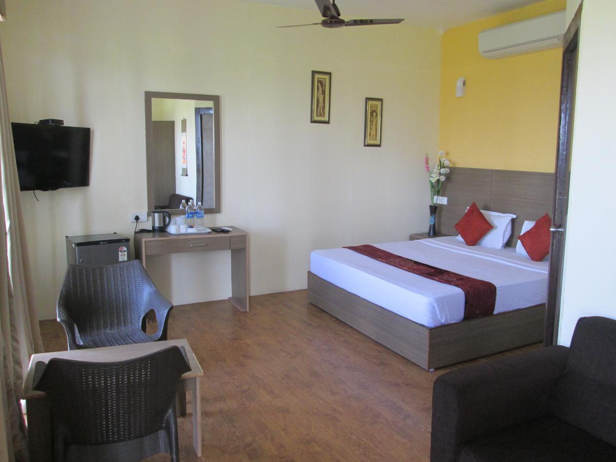 The Ashok Beach Resort Ποντισερί Εξωτερικό φωτογραφία